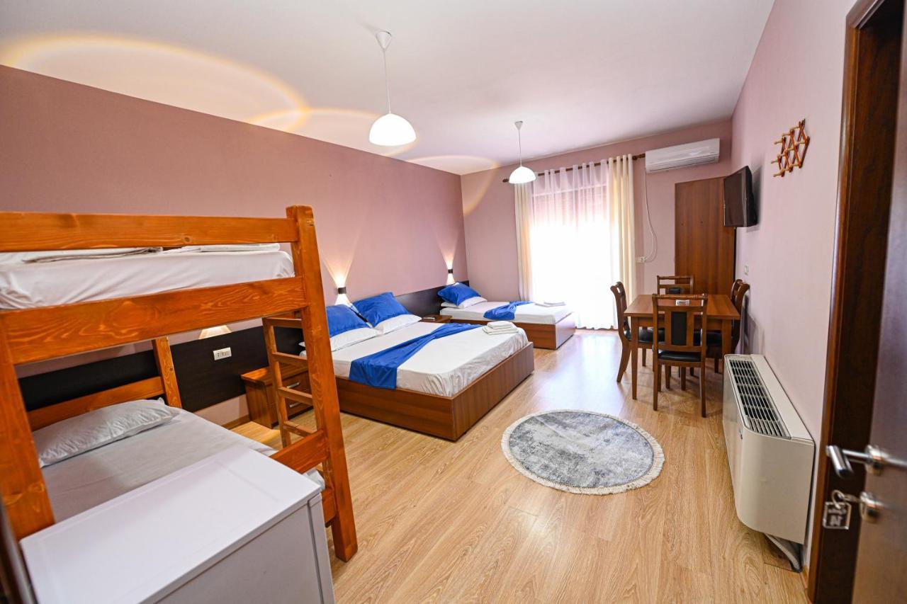 שקודר Hotel Epoka מראה חיצוני תמונה