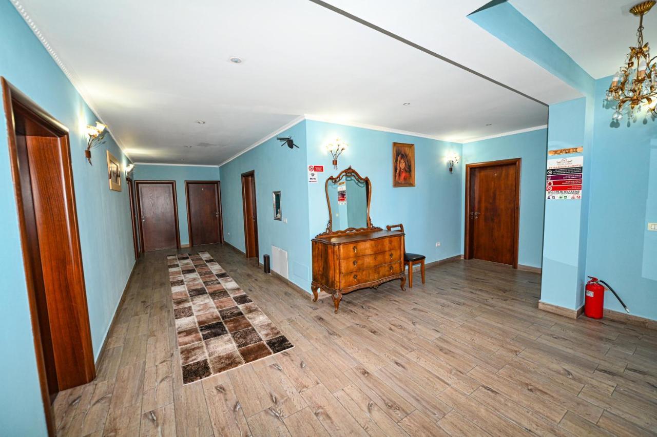 שקודר Hotel Epoka מראה חיצוני תמונה