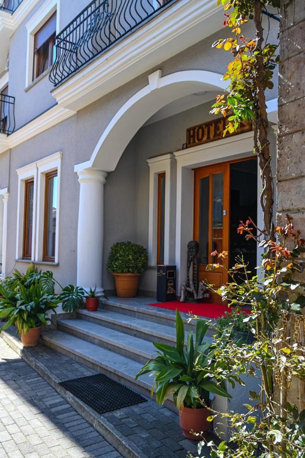 שקודר Hotel Epoka מראה חיצוני תמונה