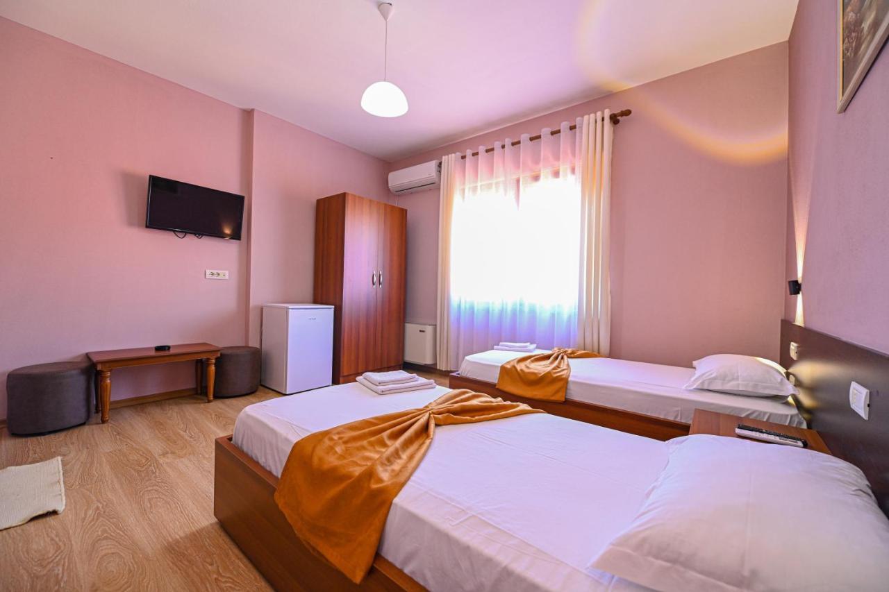 שקודר Hotel Epoka מראה חיצוני תמונה